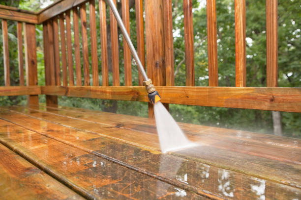 Best Pool Deck Cleaning in Cypress, CA